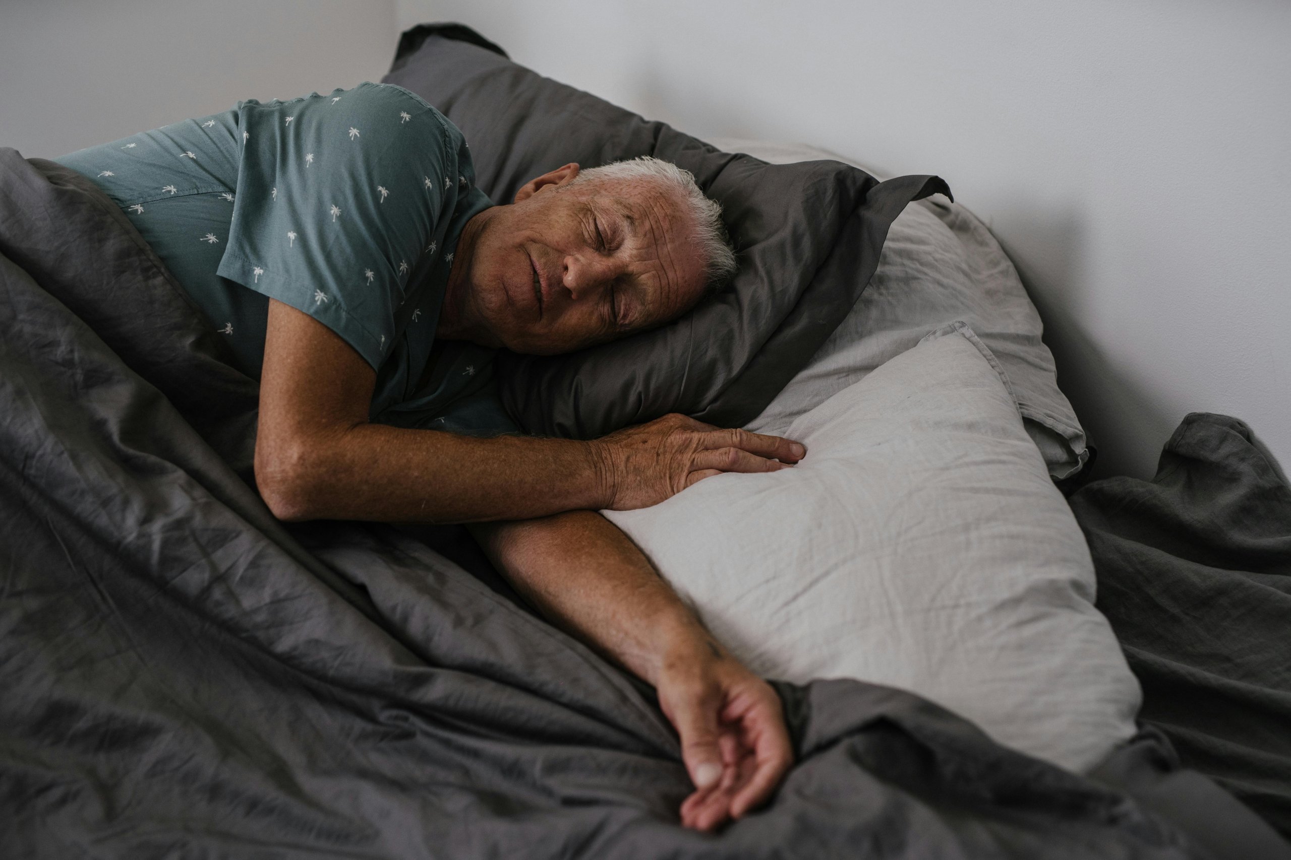 Why Repositioning Bed Pads Are Good For Seniors